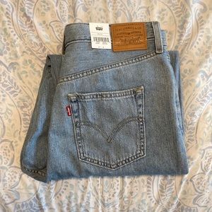 Levi’s 30 x 31 High Loose Taper Fit Jeans